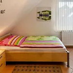 Gerken Amselnest * Ihlow (Aurich)